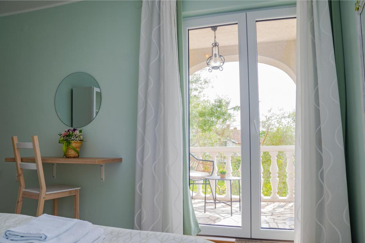 Apartman Doris Milohnici Exterior photo